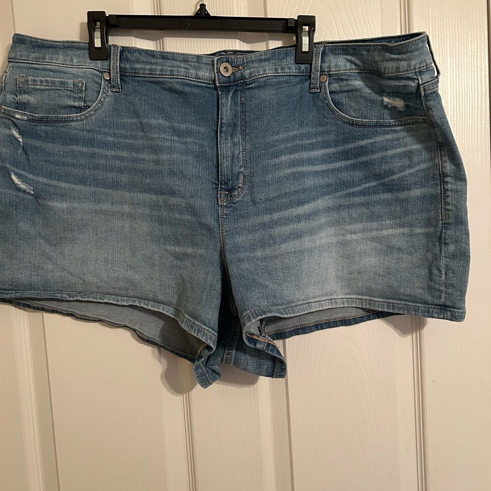 Torrid Light Blue Jean Shorts Size 26